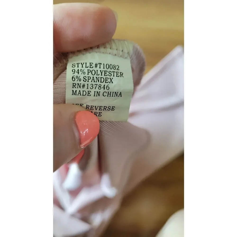 Roommates‎ Cold Shoulder Top - Picture 5 of 5